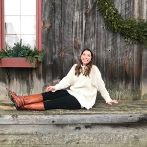 Meet your Posher, Laura